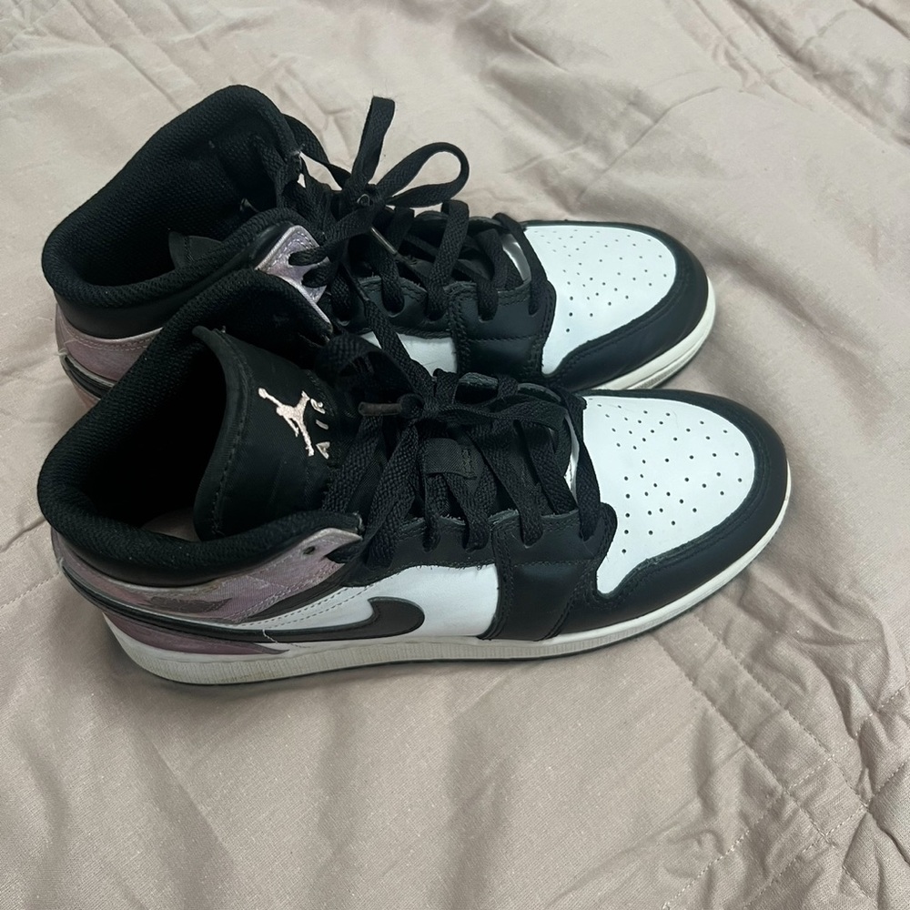 Nike Air Jordan 1 Mid SE Zen Master